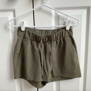 Lululemon On The Fly Short